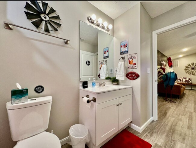 Building Photo - NEW Farmhouse Retreat Rustic decor and Cozy vibes!