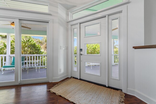 Building Photo - 3463 Canal Ct