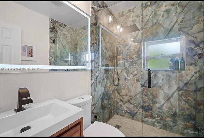 Building Photo - 1453 Northeast 149th Street, Miami, FL 331...