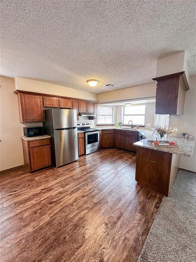 Building Photo - 4714 SE 47th St