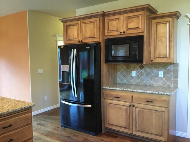 Building Photo - 680 E Havasupai St