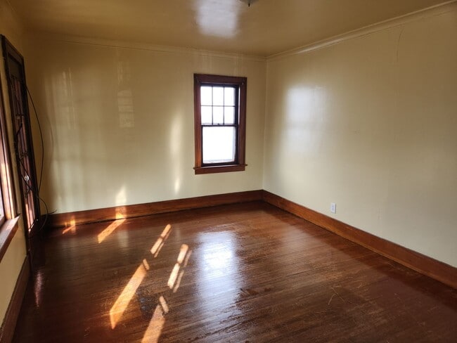 Building Photo - 108/110 Shelter Street