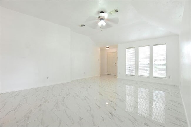 Building Photo - 7103 Bryton Park Dr