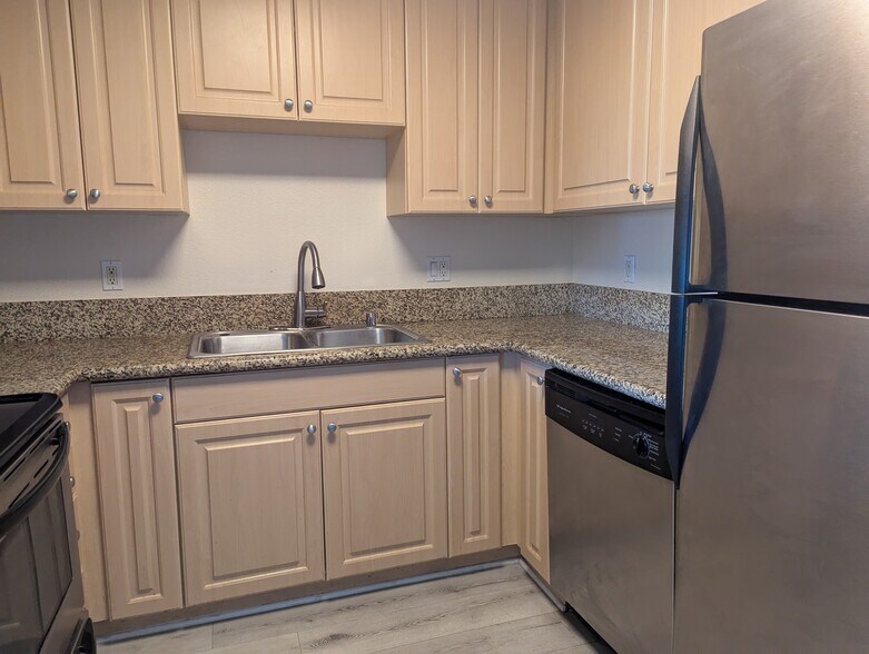 Kitchen 1 - 10006 Maya Linda Rd