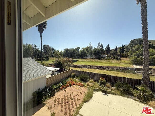 Building Photo - 5867 Cape Horn Dr