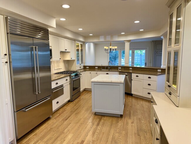 Building Photo - 16979 Roberts Rd