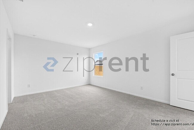 Building Photo - 6813 Haines Dr