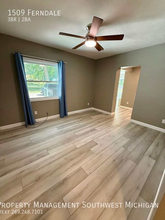 Building Photo - 1509 Ferndale-