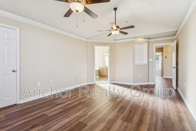 Building Photo - 1519 Elder Ave