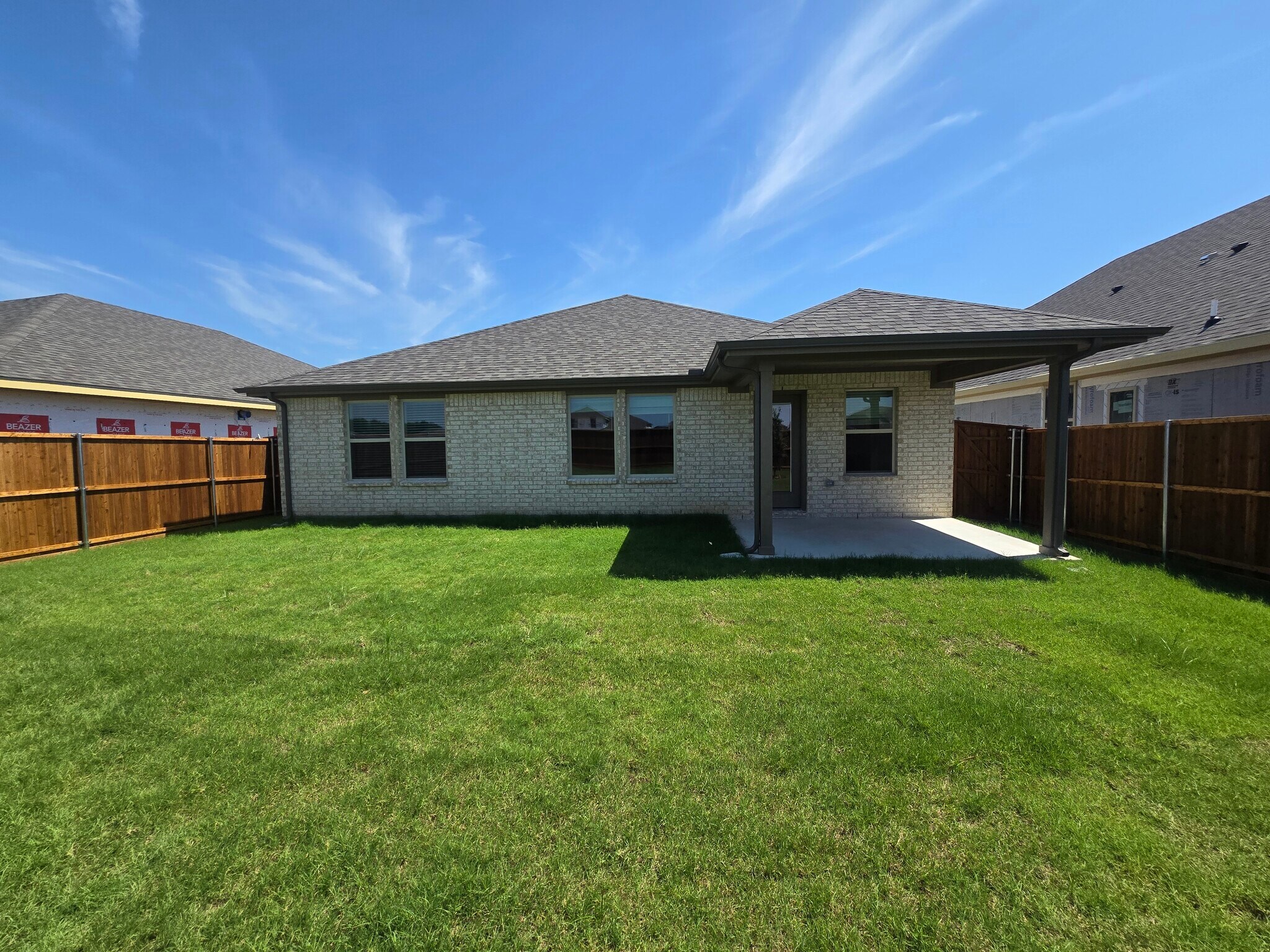 Building Photo - 849 Birdie Dr