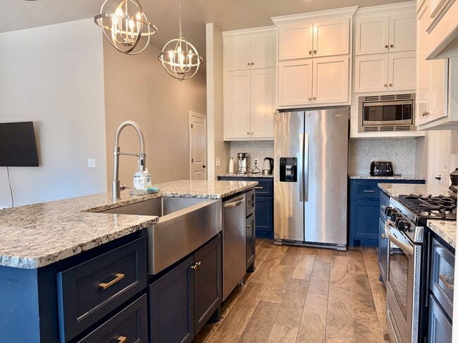 Building Photo - Gorgeous Newer Build! 3 Bed 2 Bath in Deer Creek Schools