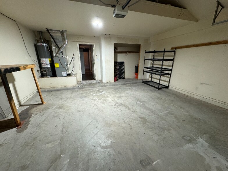 Building Photo - 128 Tierra Vista Dr