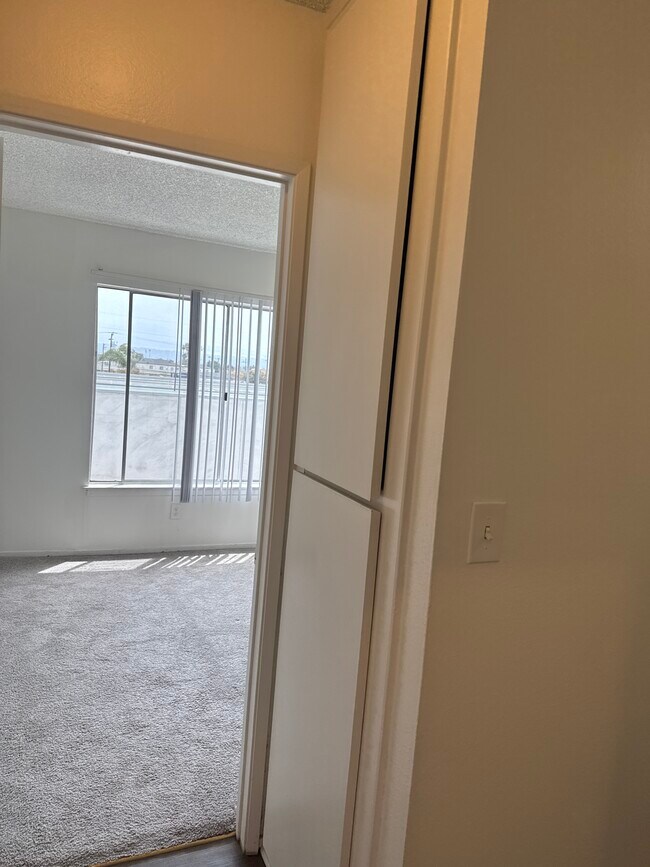 LINEN CLOSET - 14106 Cerise Ave