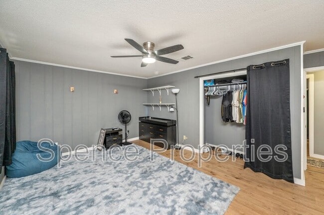 Building Photo - 113 Marimba St