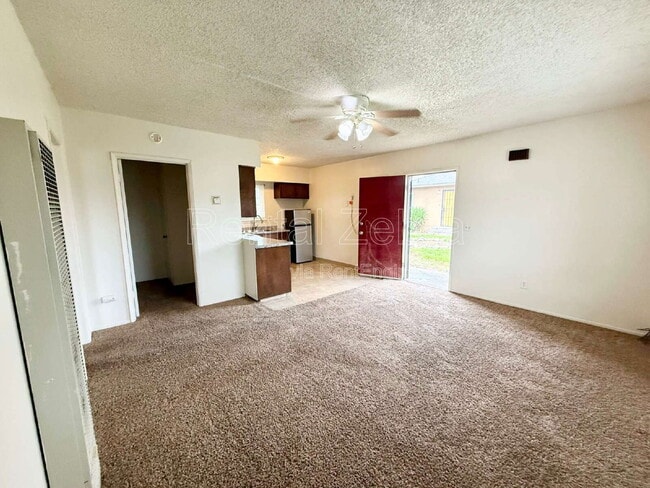 Building Photo - 1248 W 19th St