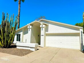 Building Photo - 514 W Fellars Dr
