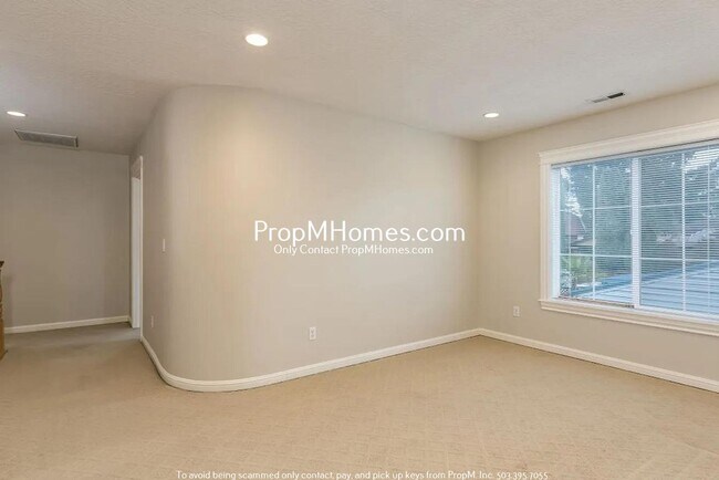 Building Photo - Gorgeous Three Bedroom Home in Centennial!