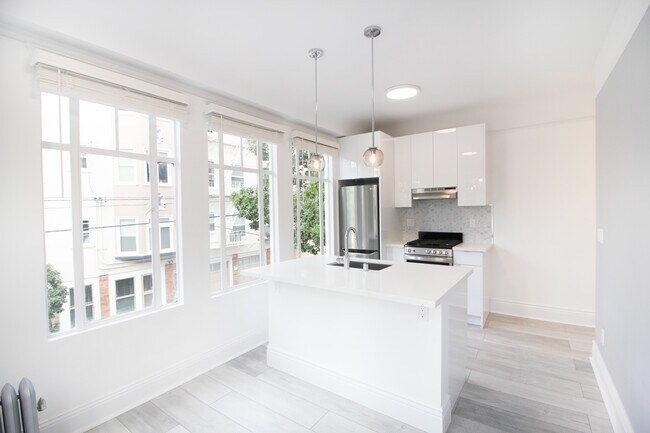 Building Photo - 3270 21st St