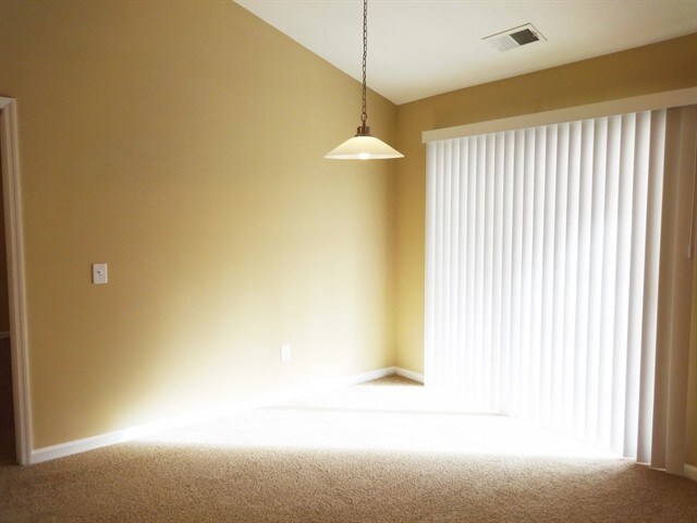 Building Photo - 5015 Whitfield Ct