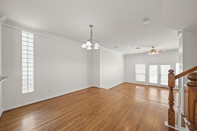 Building Photo - 1509 Roy St