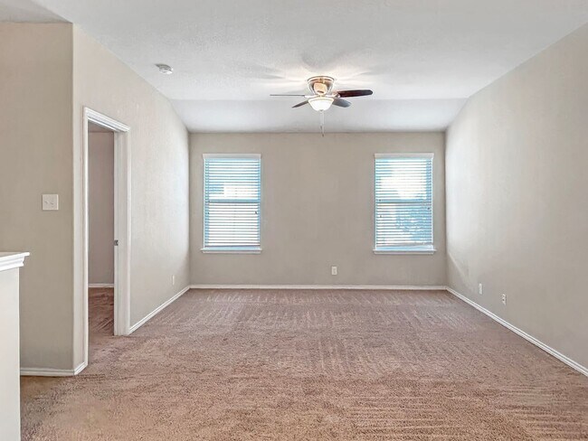 Building Photo - 5BR in Wildhorse | Great Layout + Greenbelt Views