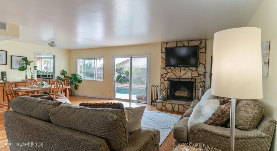 Building Photo - 591 Imperial Beach Blvd