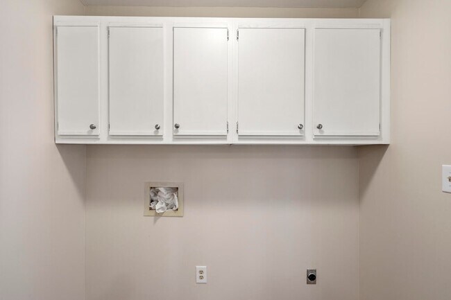 Building Photo - 298 Summerset Ln