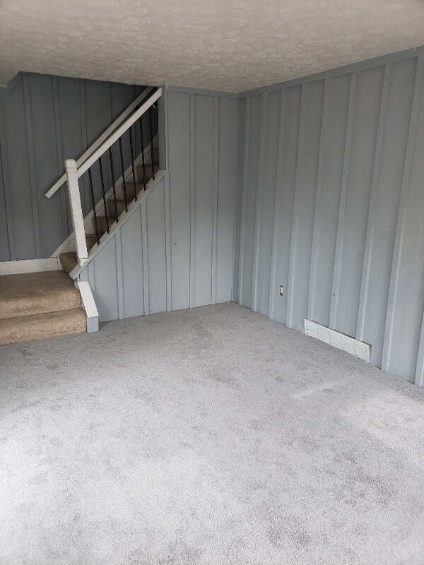 Building Photo - 6586 Liberty Bell Dr