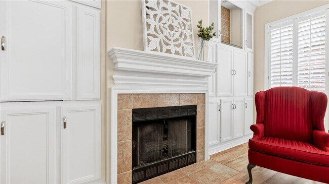 Building Photo - 4728 Stonebriar Cir