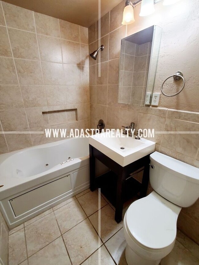 Building Photo - Beautiful Brookside Duplex-Available NOW!!