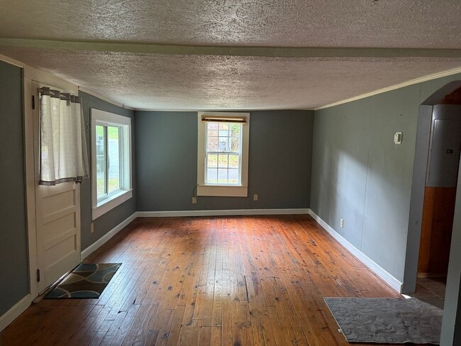 Building Photo - 150 Smith St