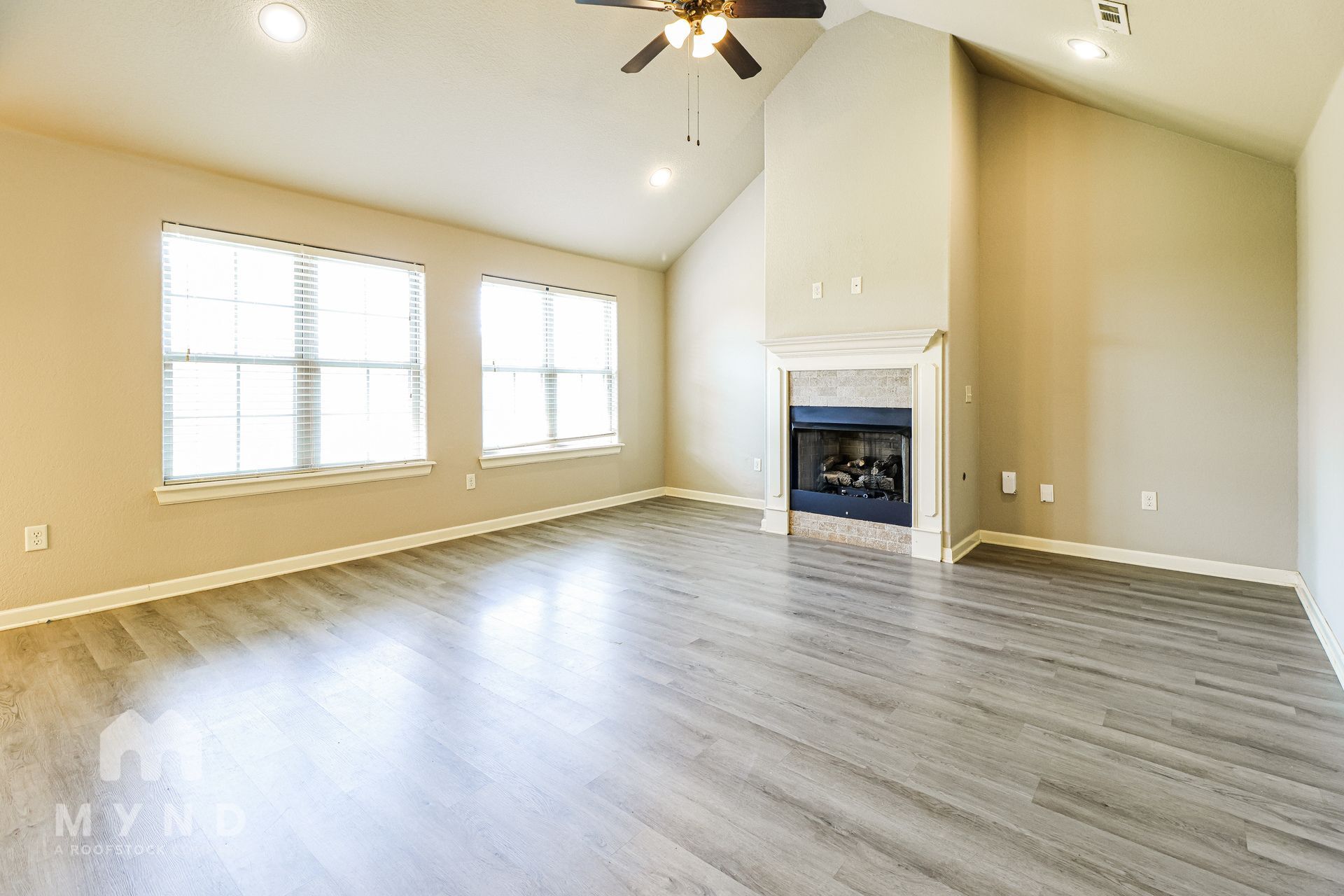 Building Photo - 430 Ravenna Dr