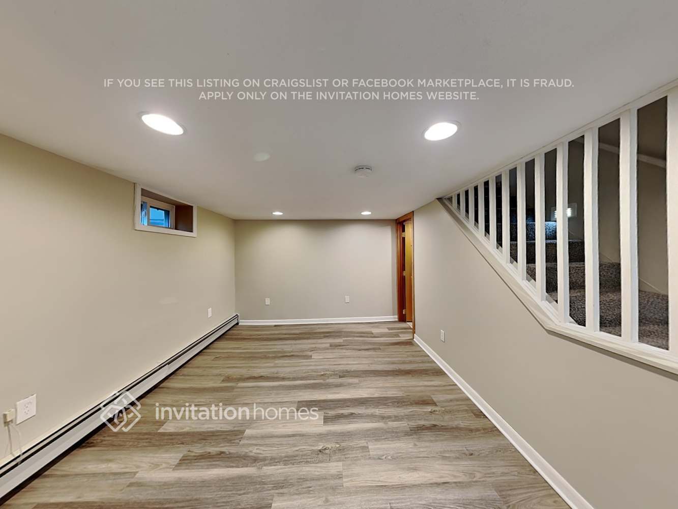 Building Photo - 302 Zinnia Ln N