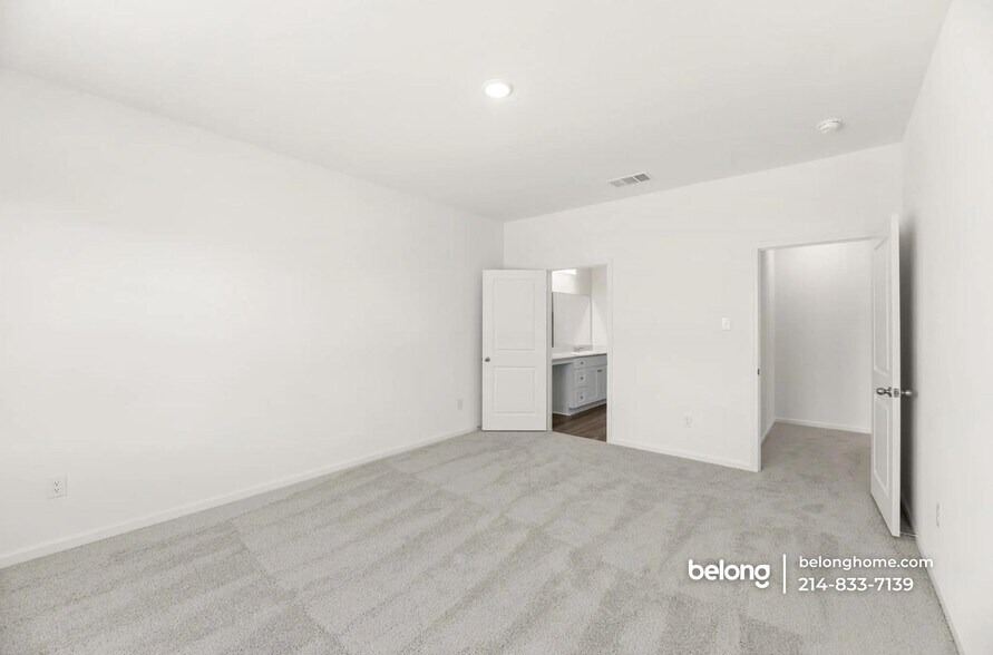 Building Photo - 10308 Holy Cross Ln