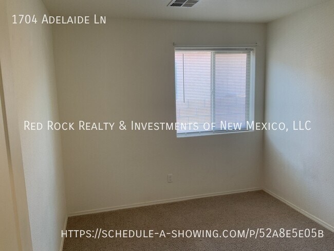 Building Photo - 1704 Adelaide Ln