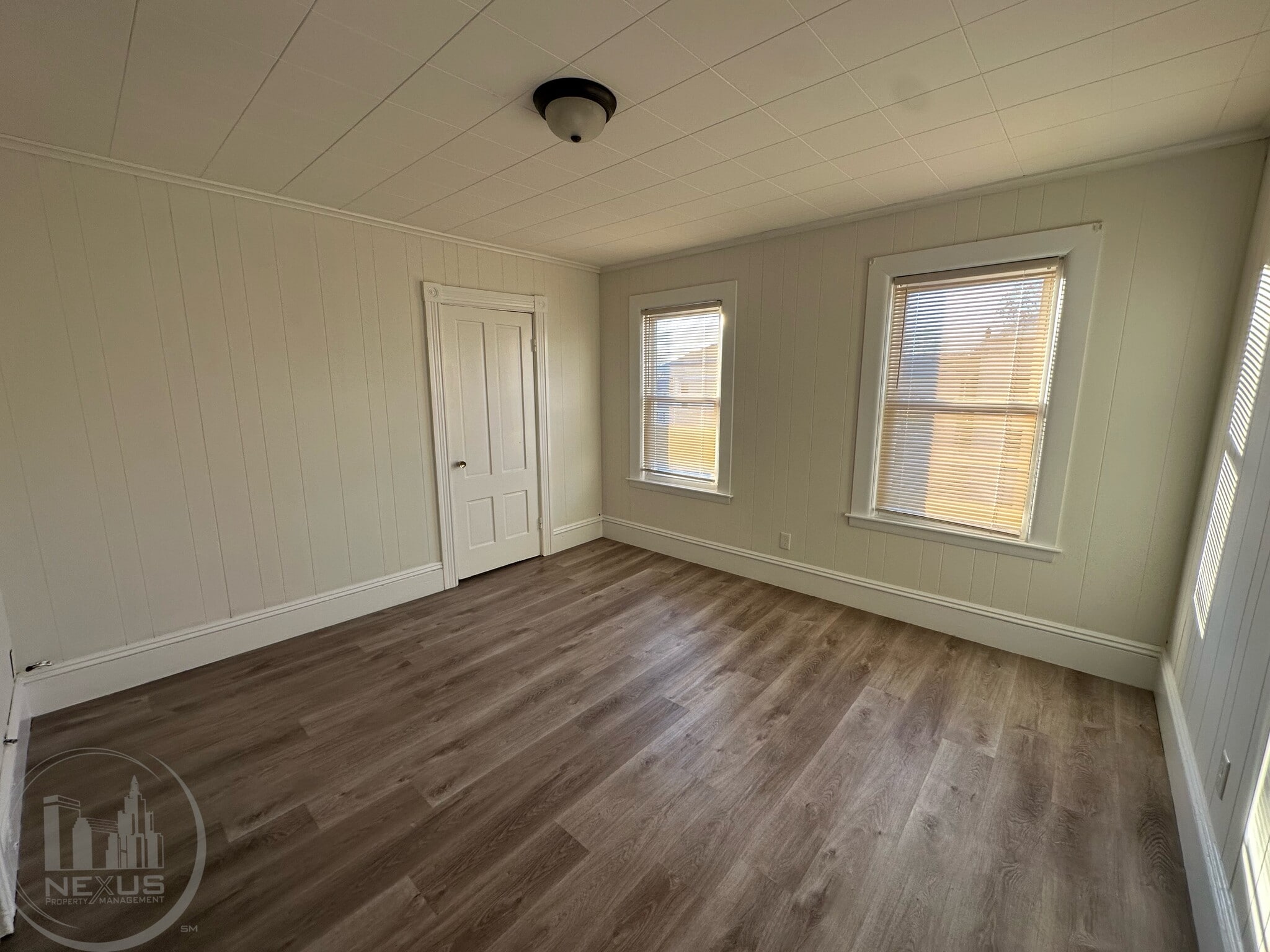 Building Photo - 73 Esther St