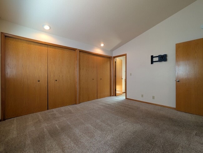 Building Photo - Wonderful 3-Bedroom, 2-Bath Home With Large Yard & A/C!