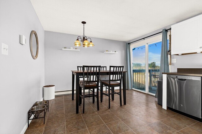 Building Photo - 74 Derryfield Rd