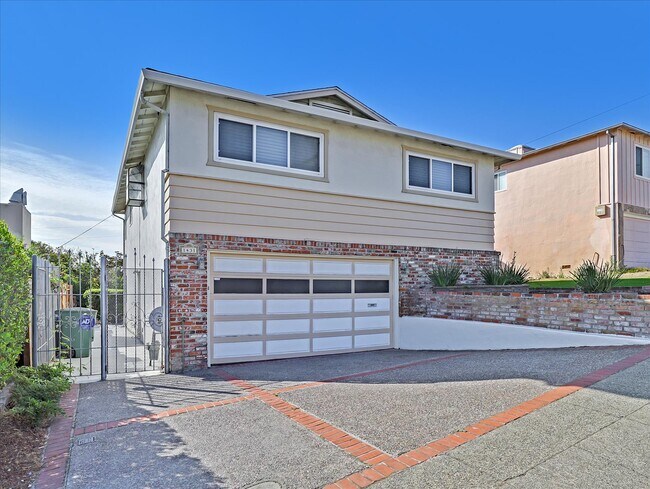 Building Photo - 1431 Niles Ave