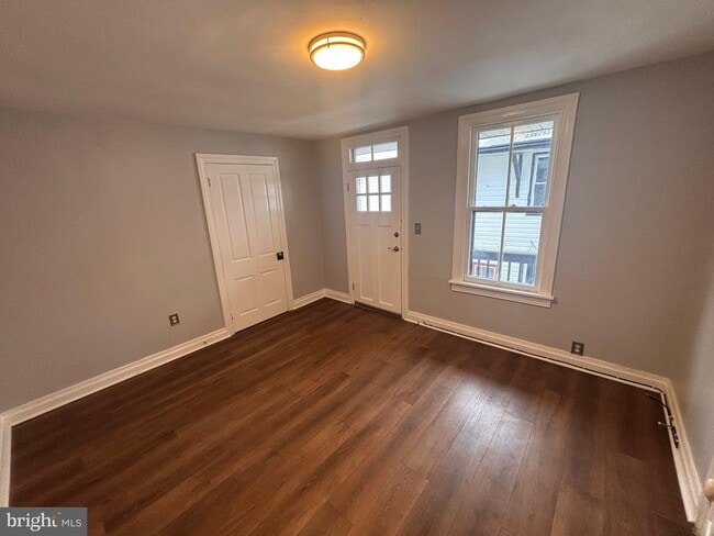 Building Photo - 202 Park Pl