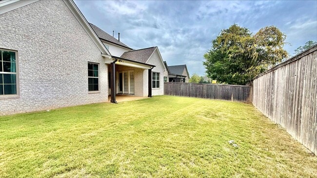 Building Photo - 10012 Adagio Cv