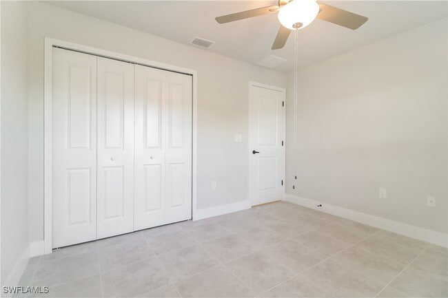 Building Photo - 5011 Beecher St