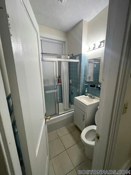 Building Photo - 1160 Commonwealth Ave