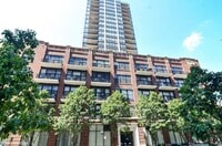 Building Photo - 210 S Desplaines St
