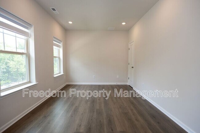 Building Photo - 9365 Barnes Lp