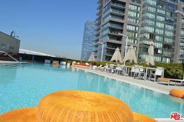 Building Photo - 1155 S Grand Ave