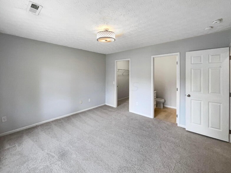 Building Photo - 9296 Polaris Green Dr