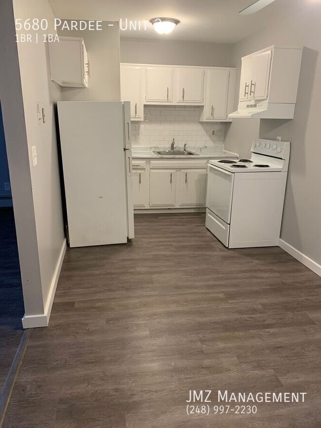 Building Photo - 5680 Pardee-Unit 2