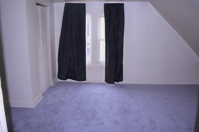 Building Photo - 4835 W Congress Pkwy