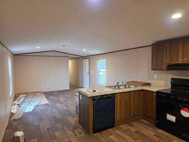 Building Photo - Brand New 3 Bed, 2 Bath Single-Wide – Peaceful Country Living